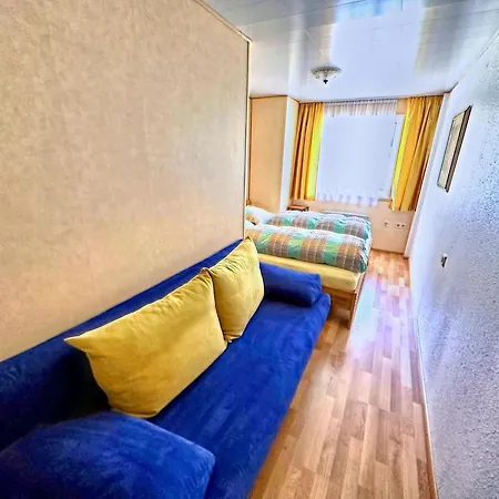 Appartement Spacious In With Garden Gortipohl