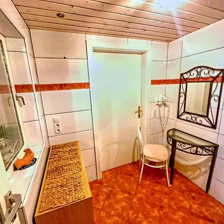 Spacious In With Garden Appartement Gortipohl