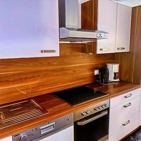 Appartement Spacious In With Garden Gortipohl