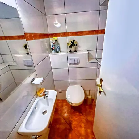 Spacious In With Garden Appartement *